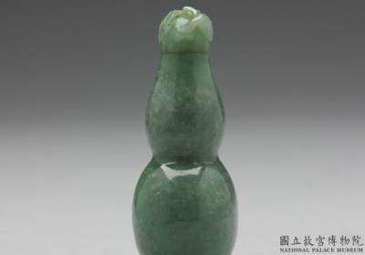 图片[3]-Jadeite snuff bottle in the shape of a gourd, Qing dynasty-China Archive